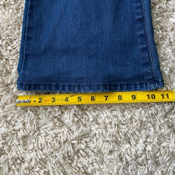 Kenneth Cole reaction flare jeans sz8 - Picture 3 of 7